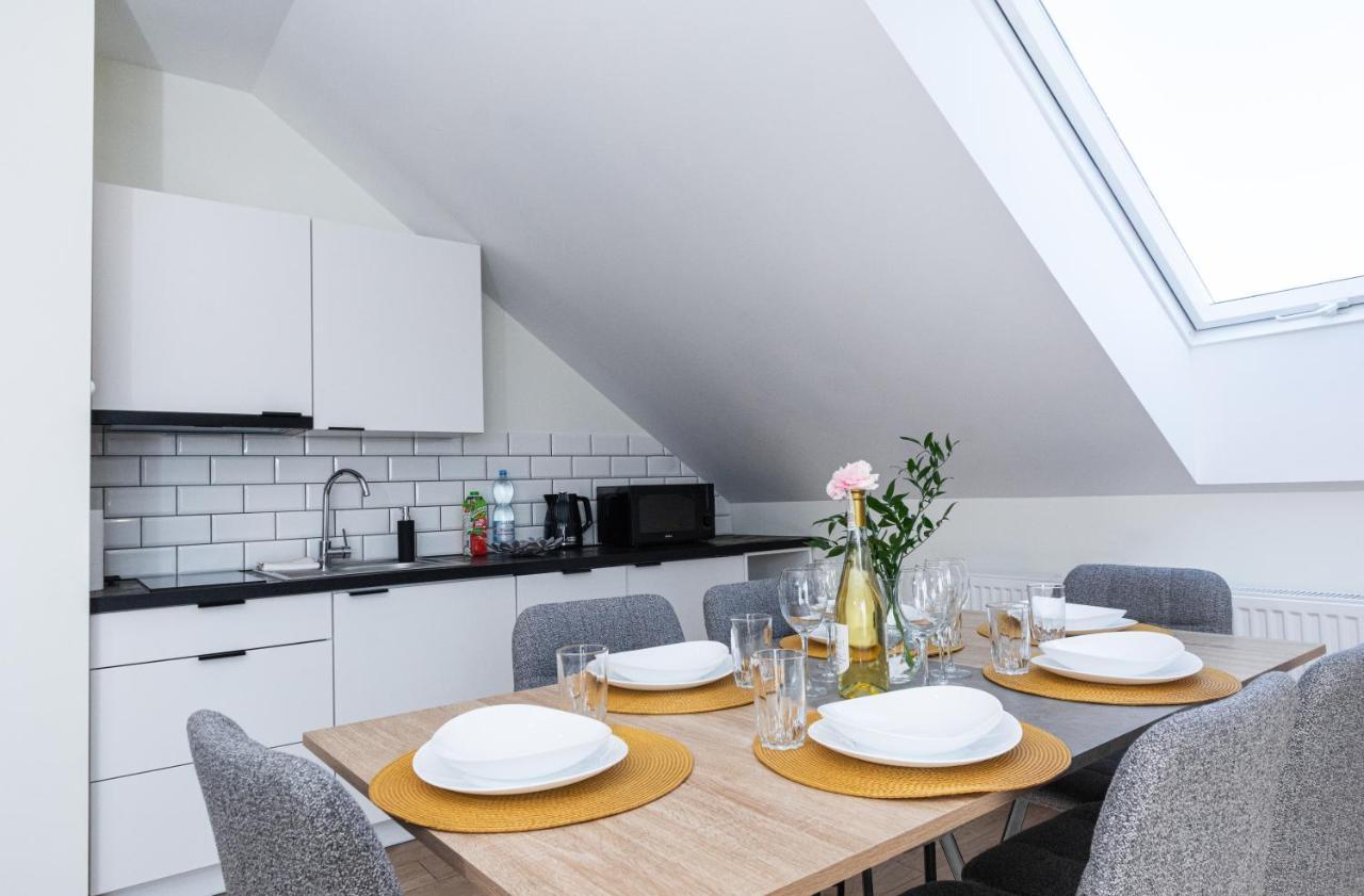 Apartamenty Jantar 莱鲍 外观 照片